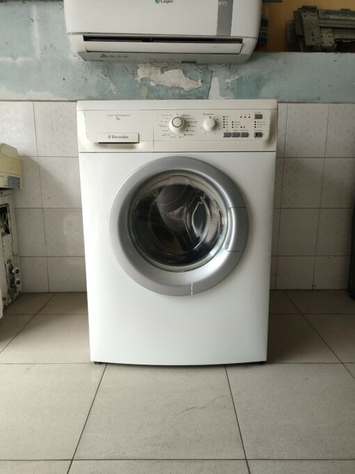 Máy giặt cửa trước electrolux 7kg