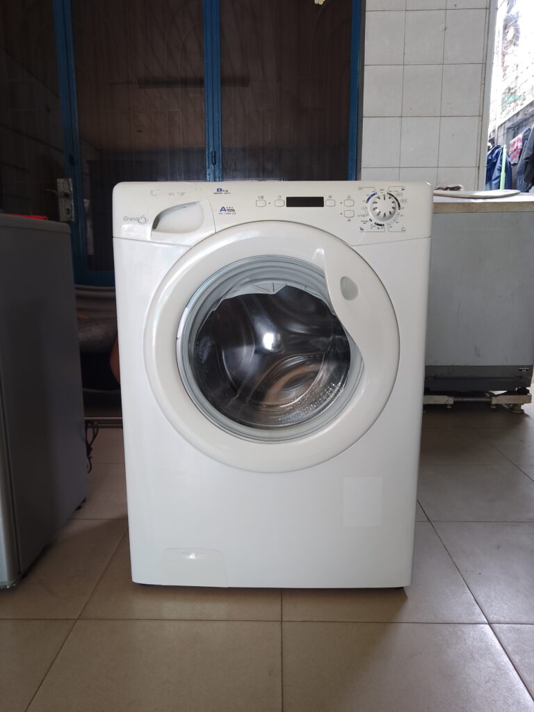 Máy giặt cũ tại Bá Tuấn