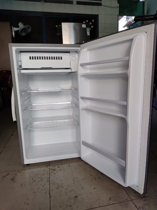 378 - Tủ lạnh Funiki 90 lít còn mới - Ảnh 2